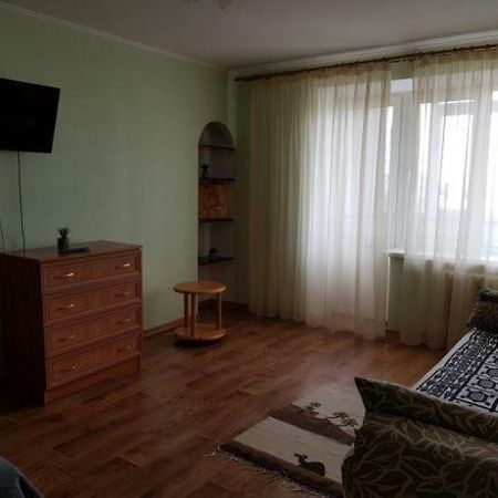 Уютная Квартира В 5 Мин Пешком От Курорта 미르호로드 외부 사진